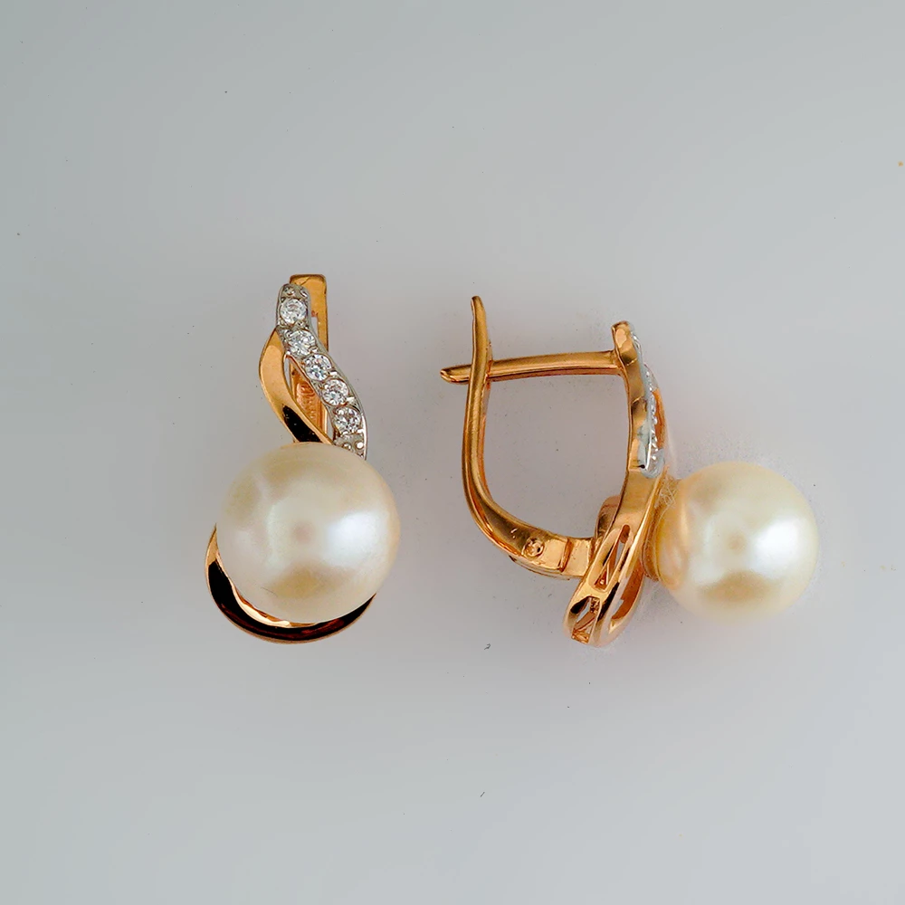 Серьги с культивированным жемчугом из красного золота 585 пробы