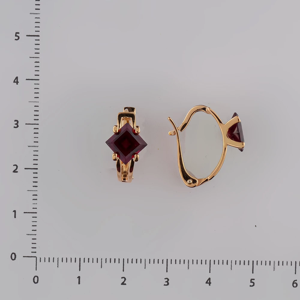 Серьги с гранатом из красного золота 585 пробы