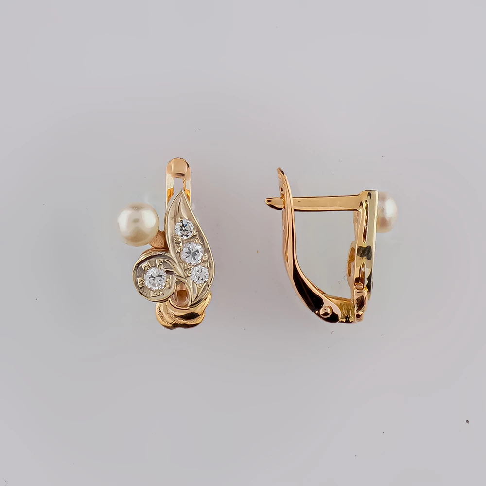 Серьги с культивированным жемчугом из красного золота 585 пробы