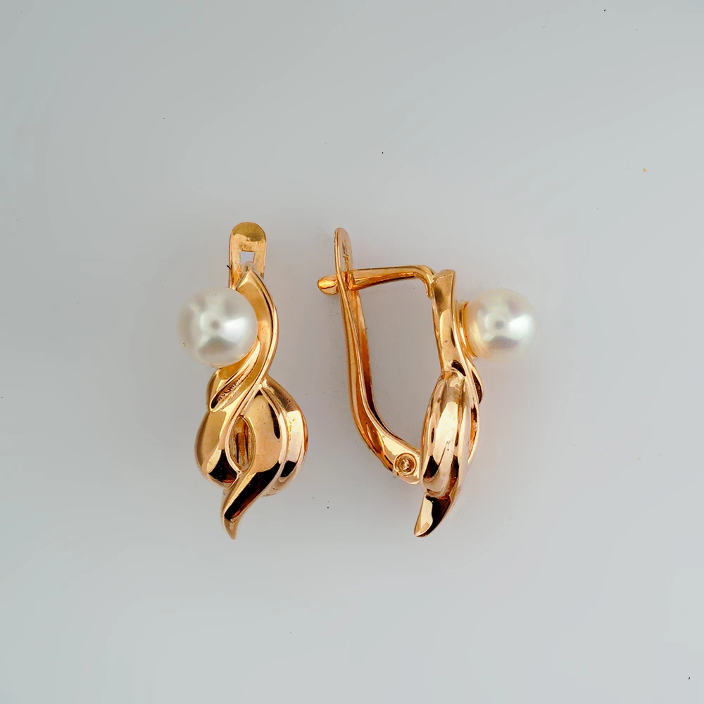 Серьги с культивированным жемчугом из красного золота 585 пробы