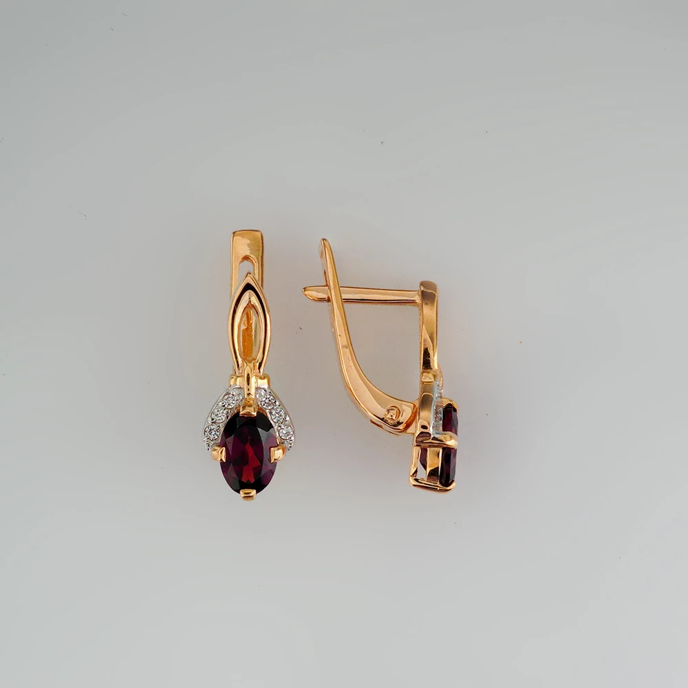 Серьги с гранатом из красного золота 585 пробы