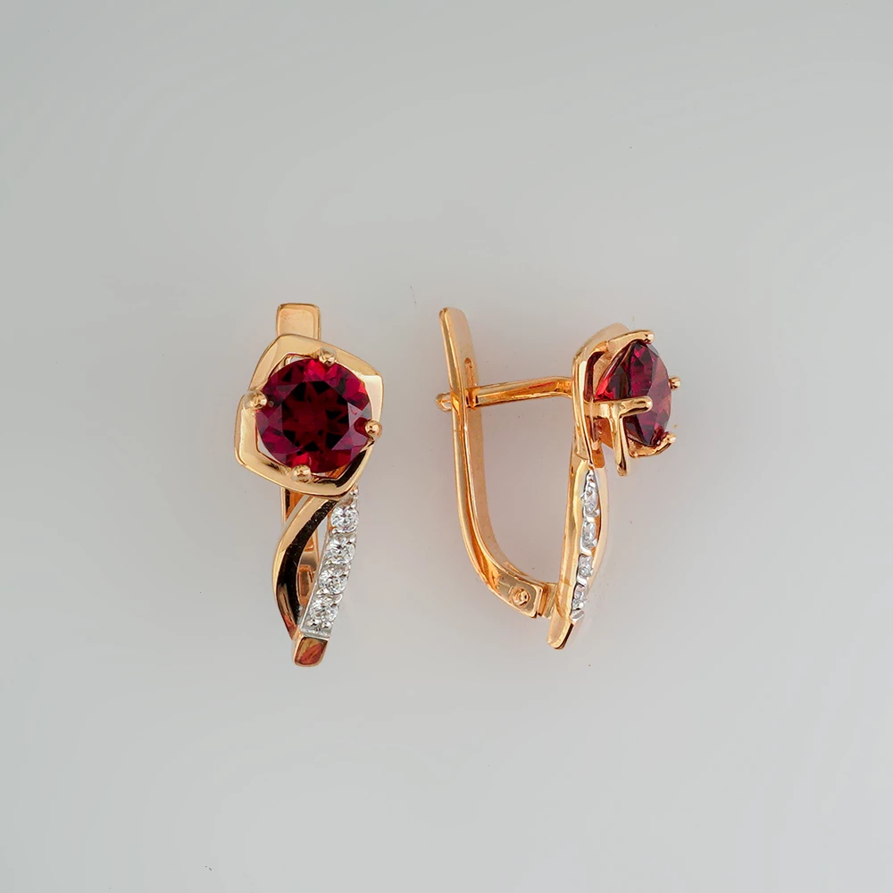 Серьги с гранатом из красного золота 585 пробы