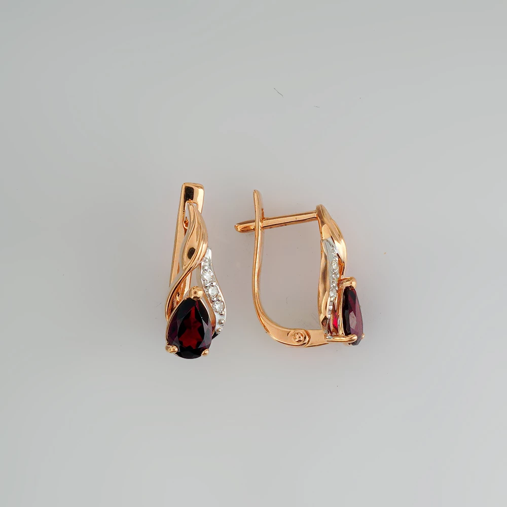 Серьги с гранатом из красного золота 585 пробы