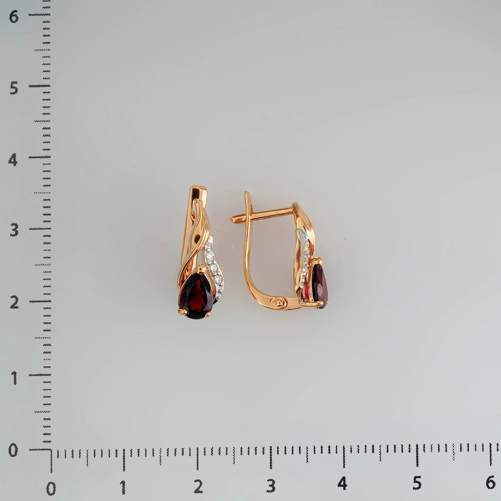 Серьги с гранатом из красного золота 585 пробы