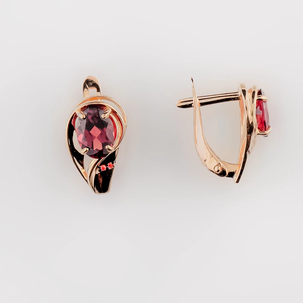 Серьги с гранатом из красного золота 585 пробы