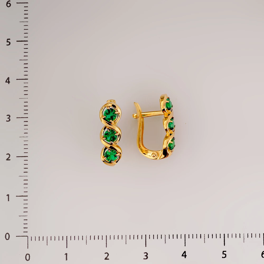 Серьги с изумрудом синтетическим из желтого золота 585 пробы