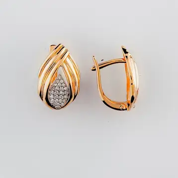 Серьги с бриллиантом из красного золота 585 пробы