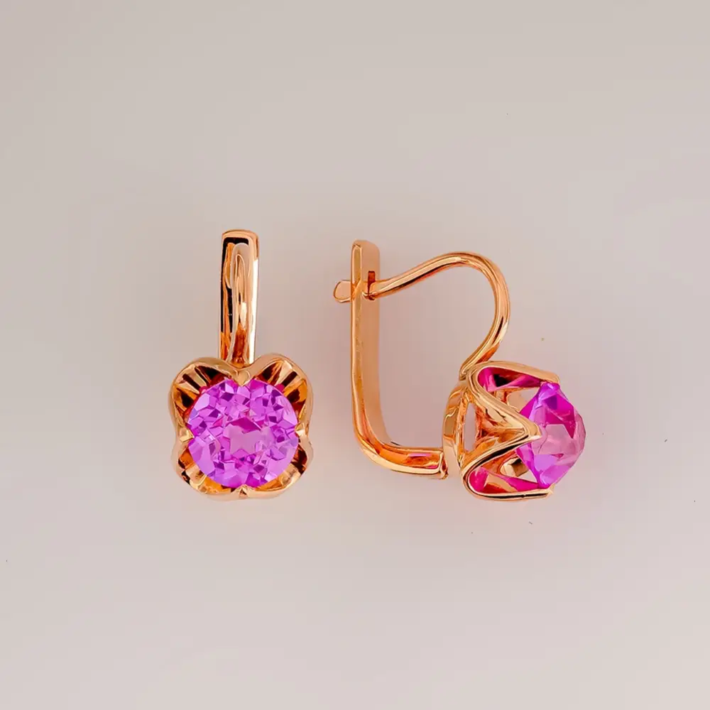 Серьги с корундом синтетическим из красного золота 583 пробы
