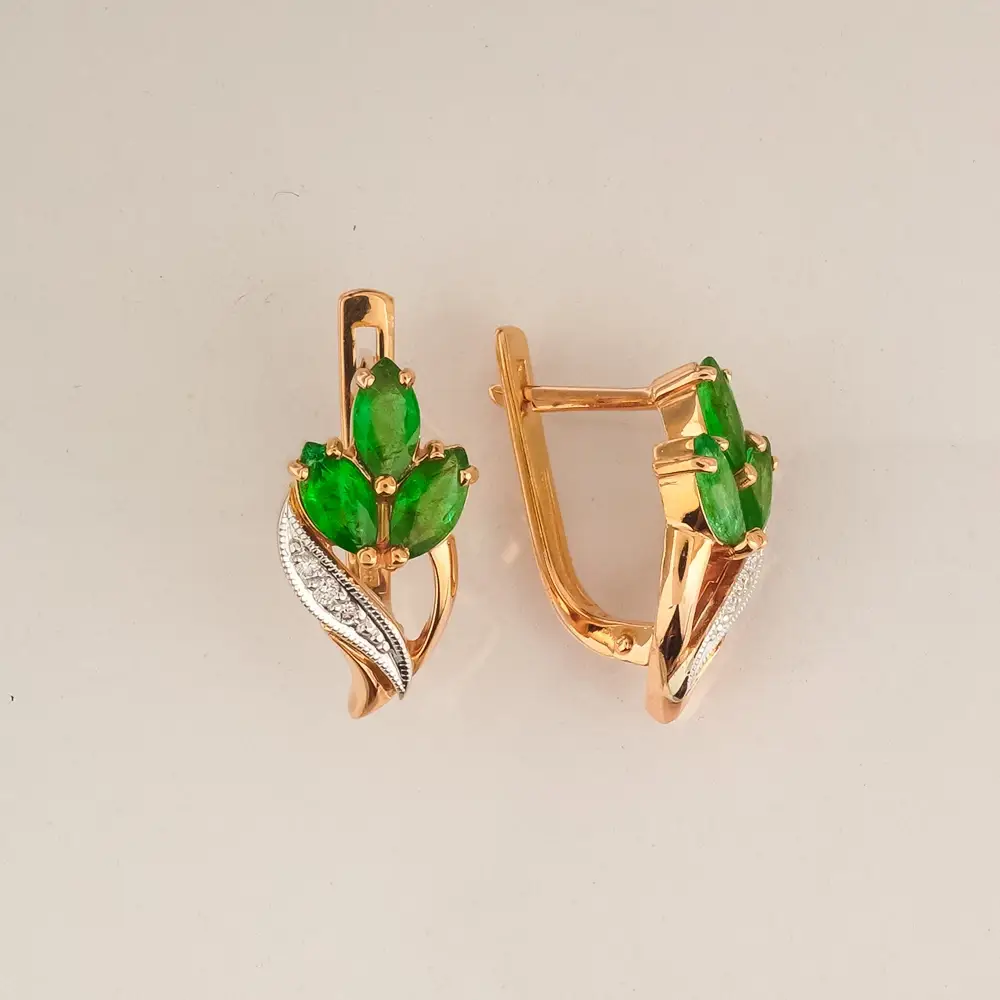 Серьги с изумрудом из красного золота 585 пробы
