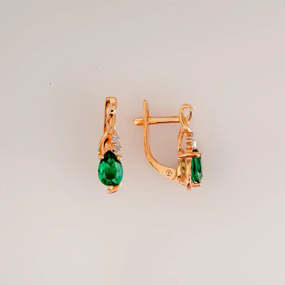 Серьги с изумрудом синтетическим из красного золота 585 пробы 1