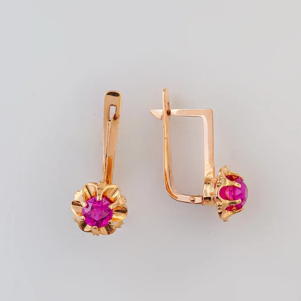 Серьги с корундом синтетическим из красного золота 583 пробы