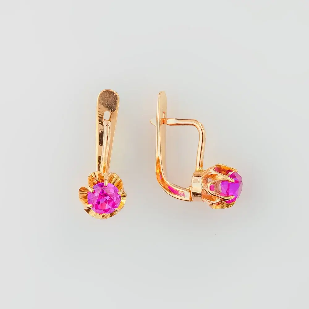 Серьги с корундом синтетическим из красного золота 585 пробы