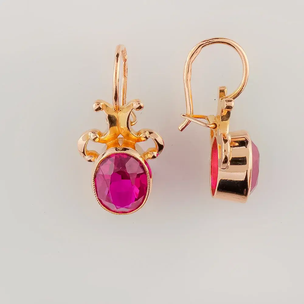Серьги с корундом синтетическим из красного золота 583 пробы