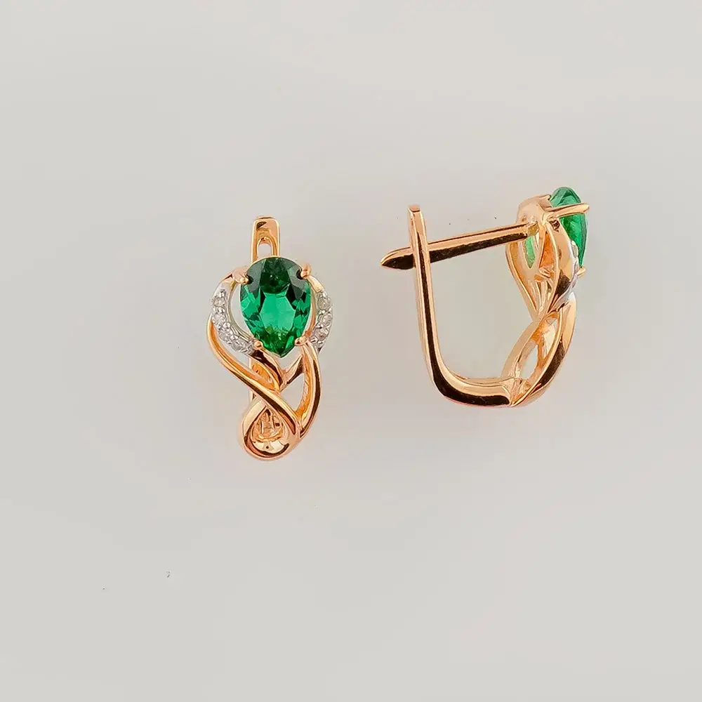Серьги с изумрудом синтетическим из красного золота 585 пробы