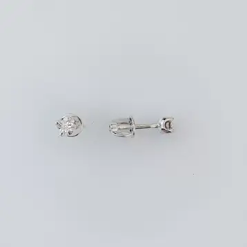 Серьги с бриллиантом из белого золота 585 пробы