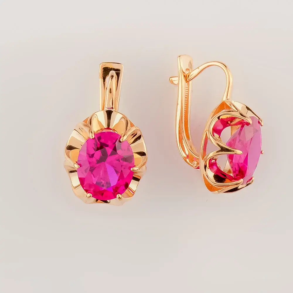 Серьги с корундом синтетическим из красного золота 585 пробы