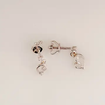 Серьги с бриллиантом из белого золота 585 пробы