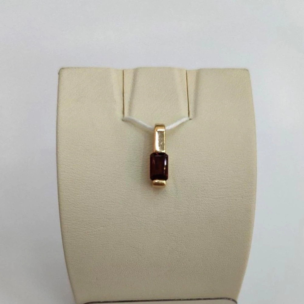 Подвес с фианитом из красного золота 585 пробы