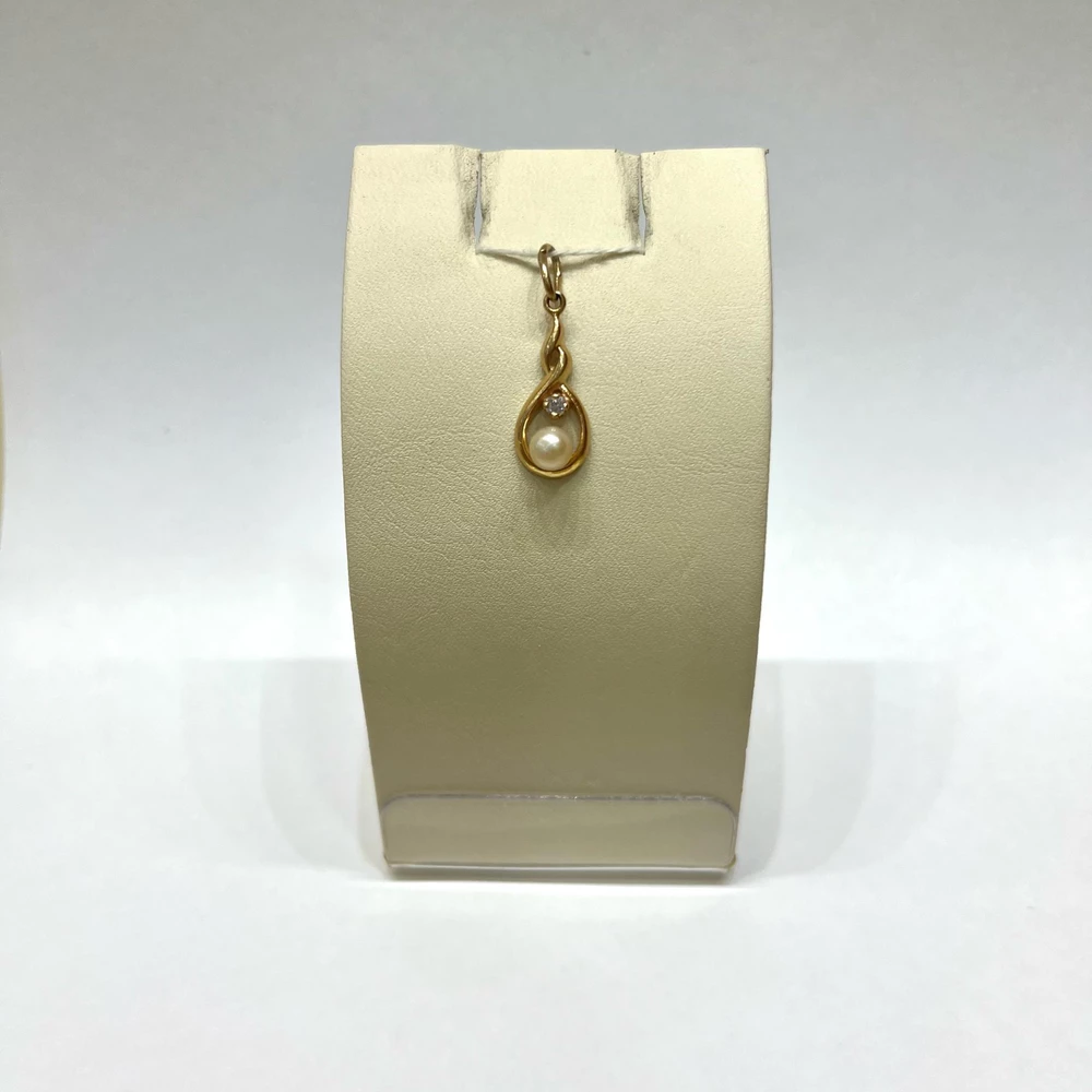 Подвес с культивированным жемчугом из красного золота 585 пробы