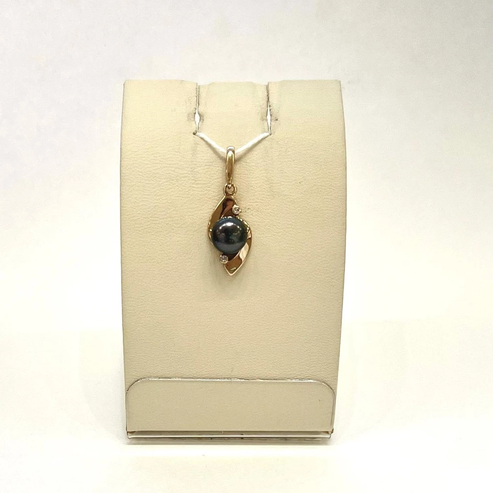 Подвес с культивированным жемчугом из красного золота 585 пробы