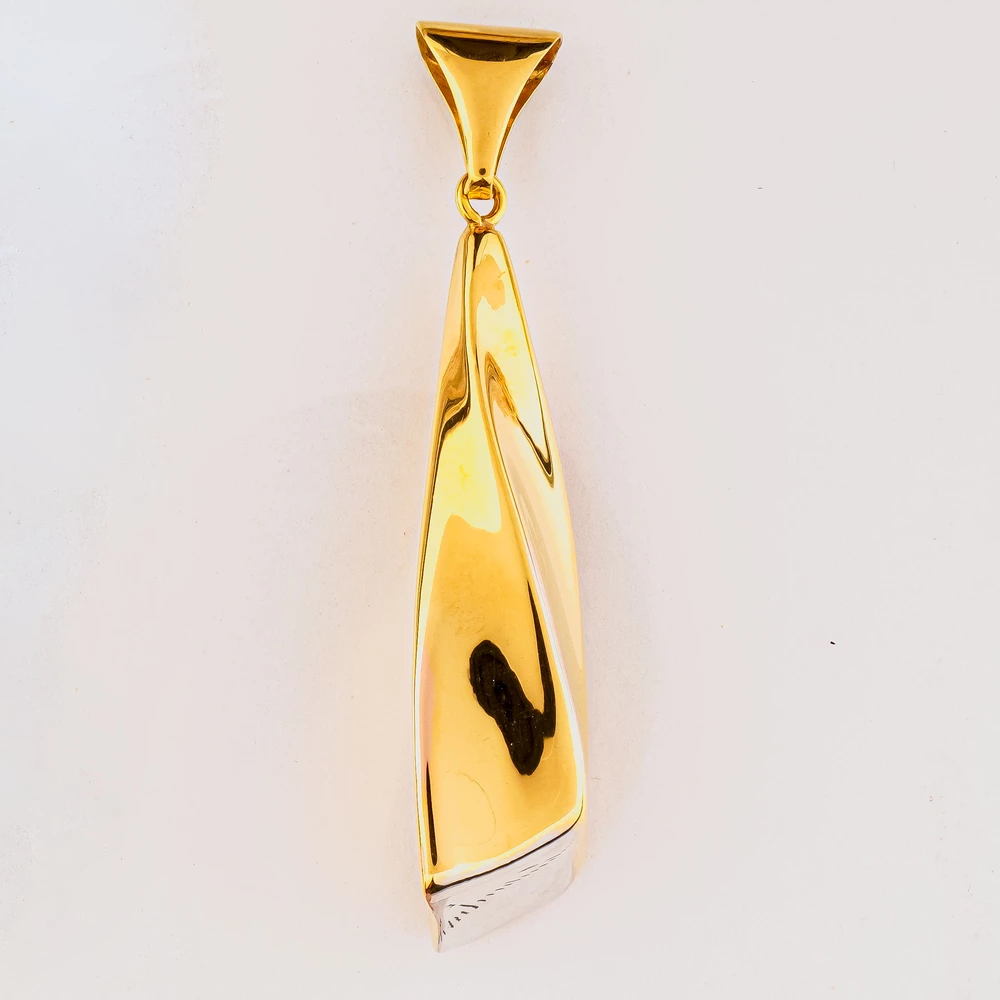 Подвес из желтого золота 750 пробы