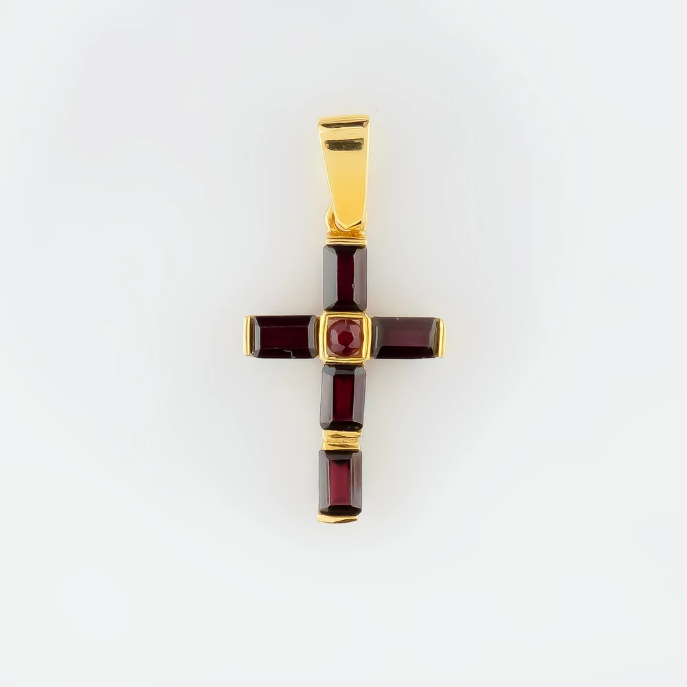 Подвес с гранатом из желтого золота 750 пробы