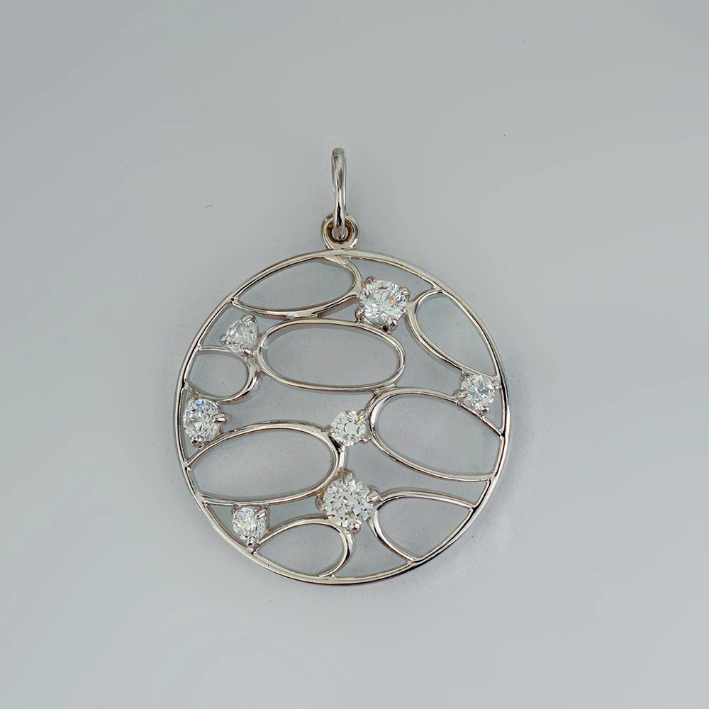 Подвес с фианитом из белого золота 585 пробы