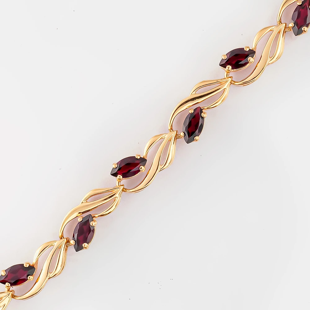 Браслет с гранатом из красного золота 585 пробы