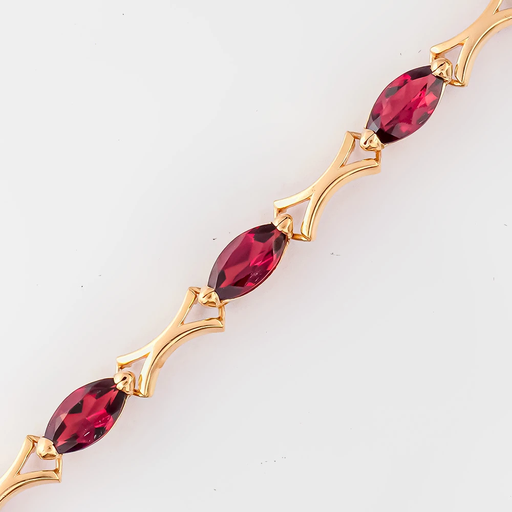 Браслет с гранатом из красного золота 585 пробы