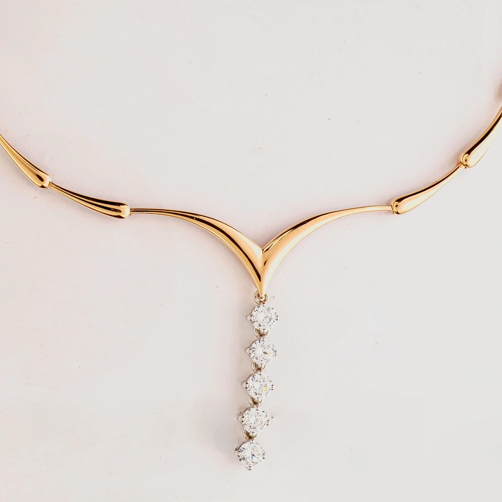 Колье с фианитом из красного золота 585 пробы