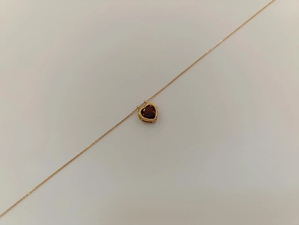 Колье с гранатом из красного золота 585 пробы