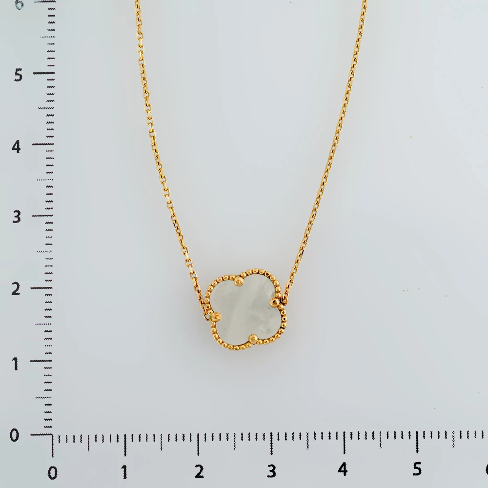 Колье с перламутром из желтого золота 585 пробы