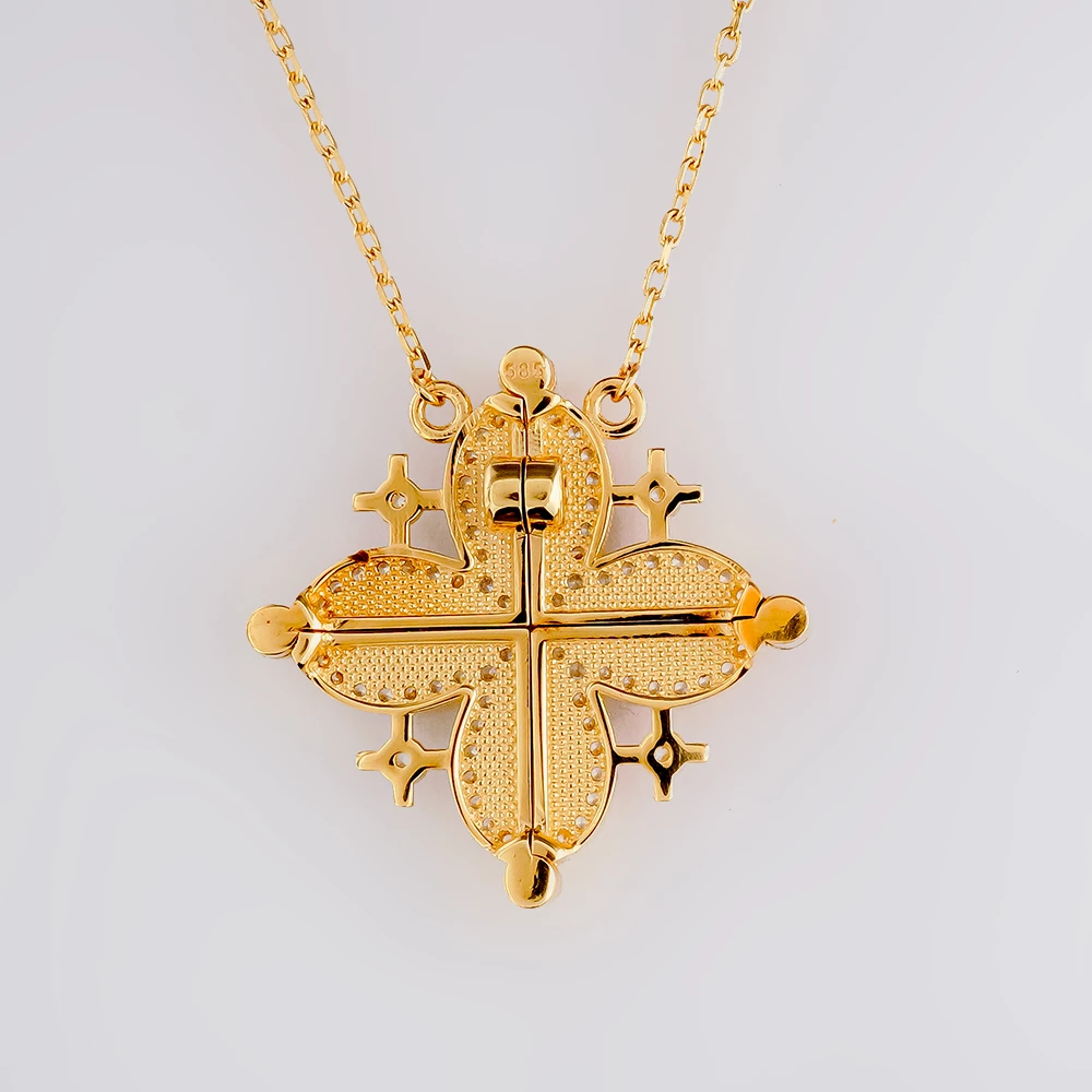 Колье с эмалью из желтого золота 585 пробы