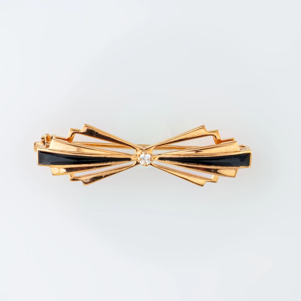 Брошь с эмалью из красного золота 585 пробы