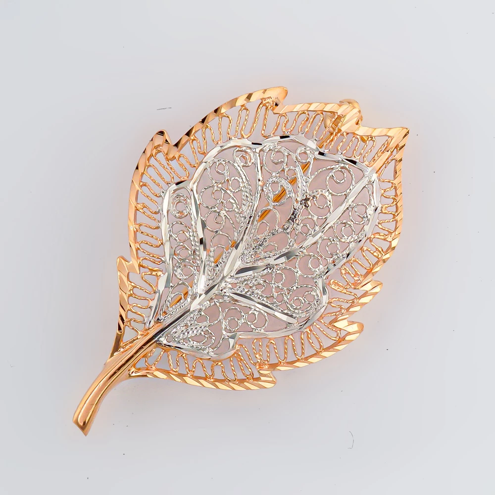 Брошь из красного золота 585 пробы