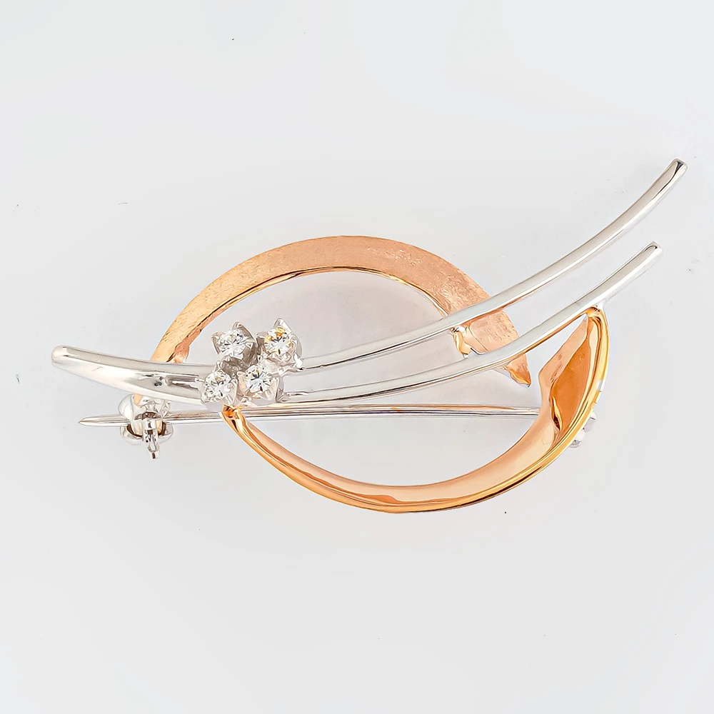 Брошь с фианитом из красного золота 585 пробы