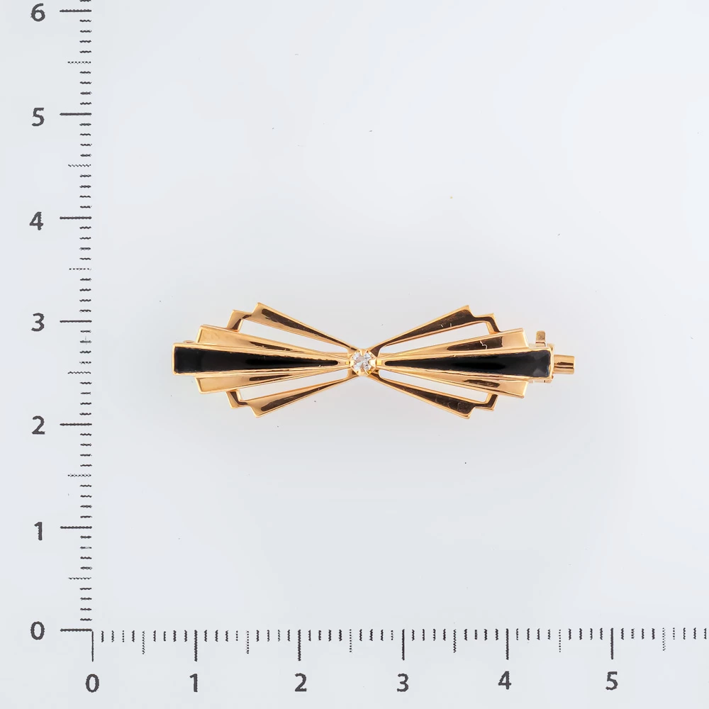 Брошь с эмалью из красного золота 585 пробы