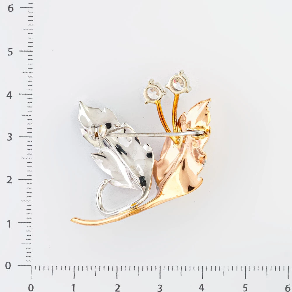 Брошь с фианитом из красного золота 585 пробы