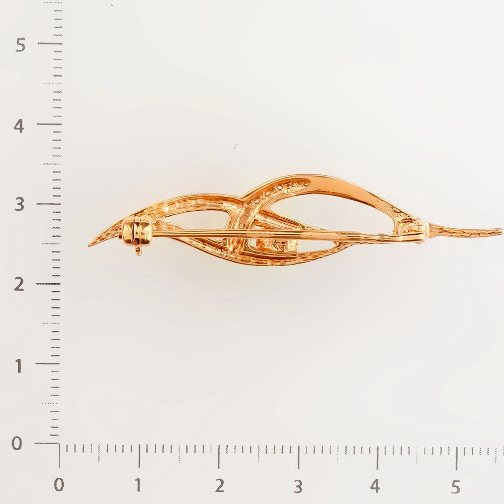 Брошь с культивированным жемчугом из красного золота 585 пробы