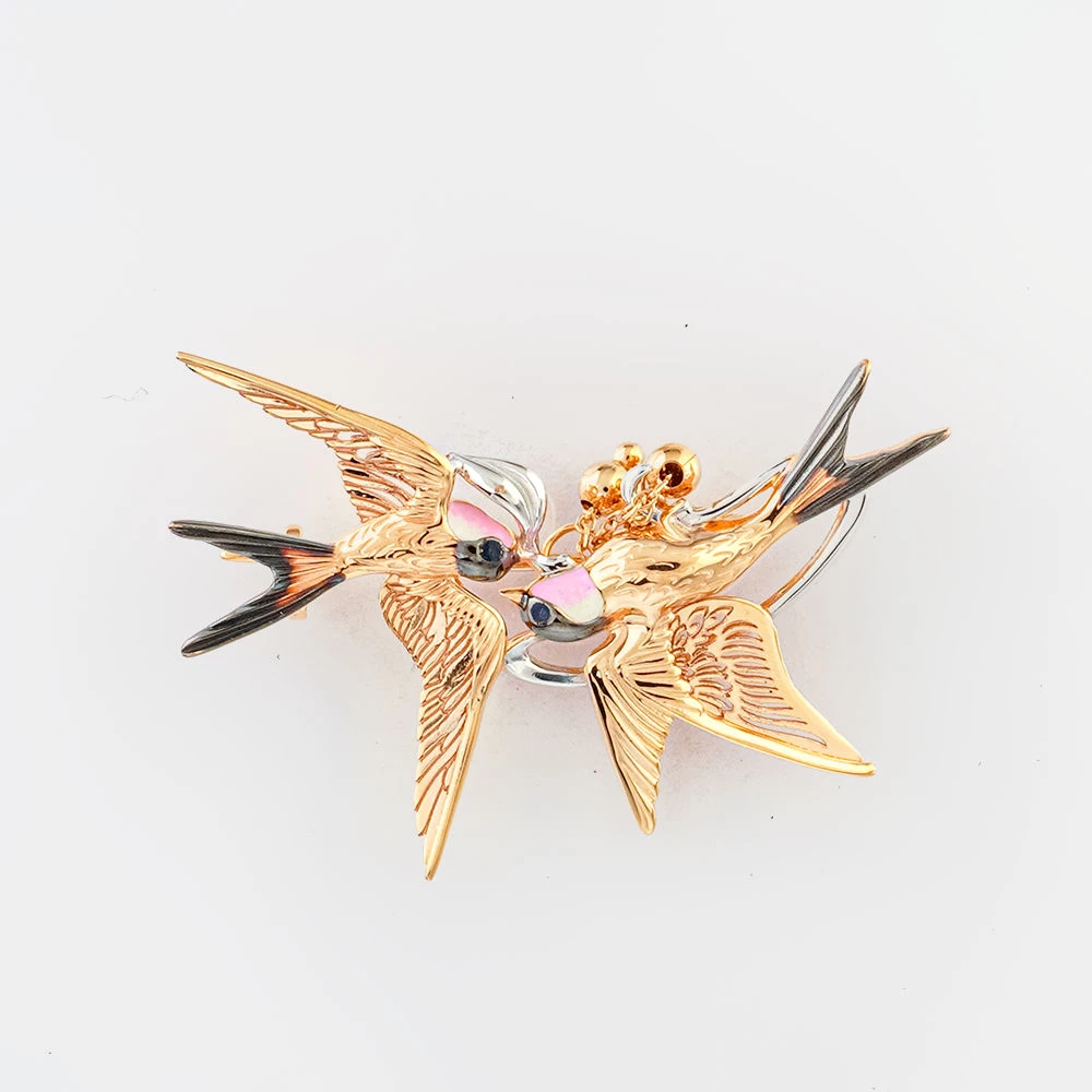 Брошь с эмалью из красного золота 585 пробы